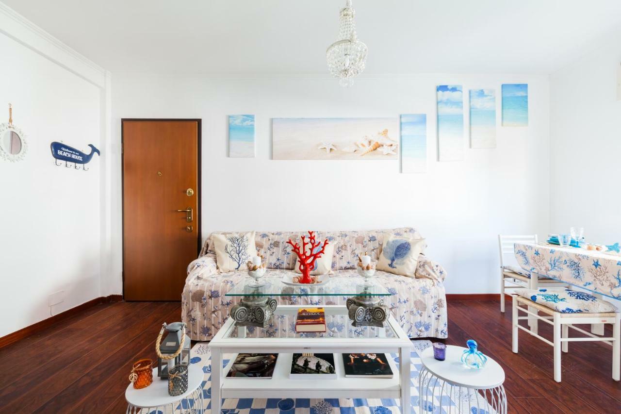 Titty Beach House Santa Marinella Buitenkant foto
